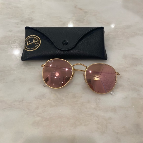 Ray Bans! - Picture 6 of 6